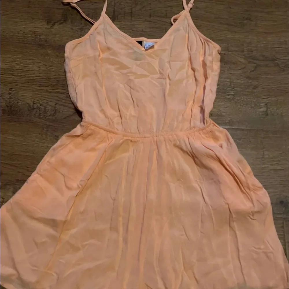 H&M peach romper XS